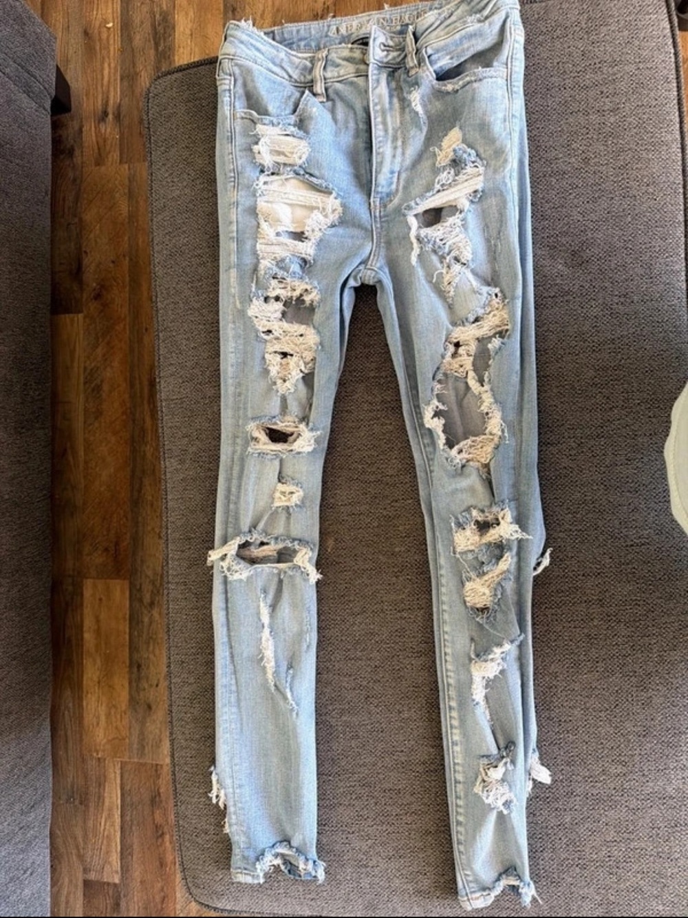American Eagle Outfitters Light Blue Ripped Skinny Jeans